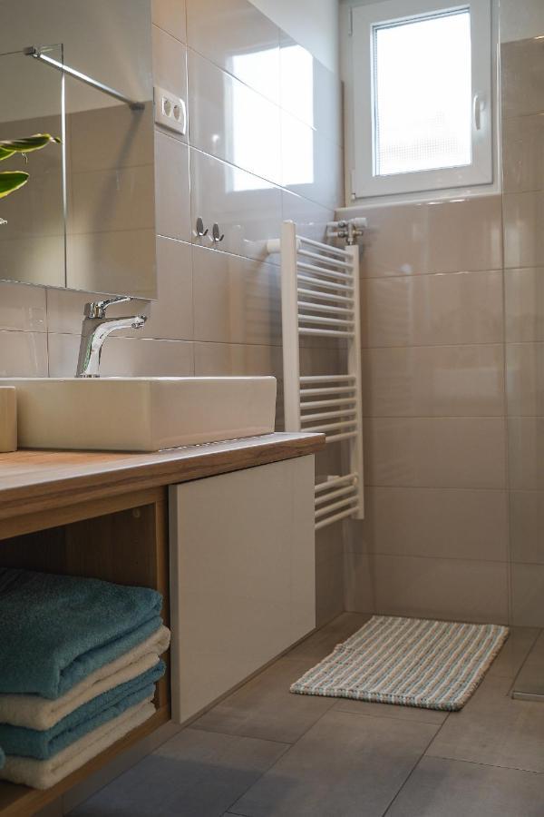 Garden View Apartments Ankaran Luaran gambar