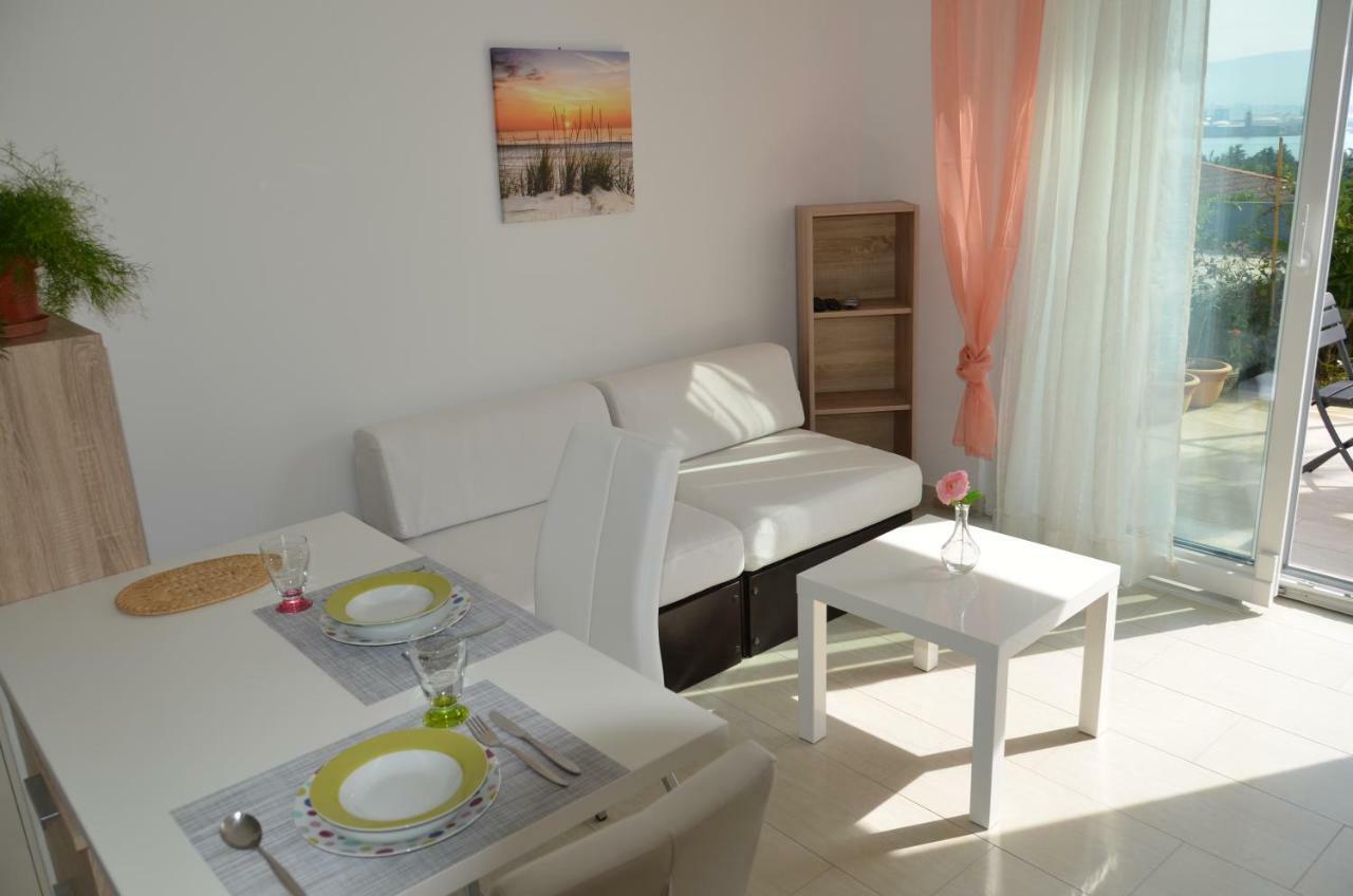 Garden View Apartments Ankaran Luaran gambar