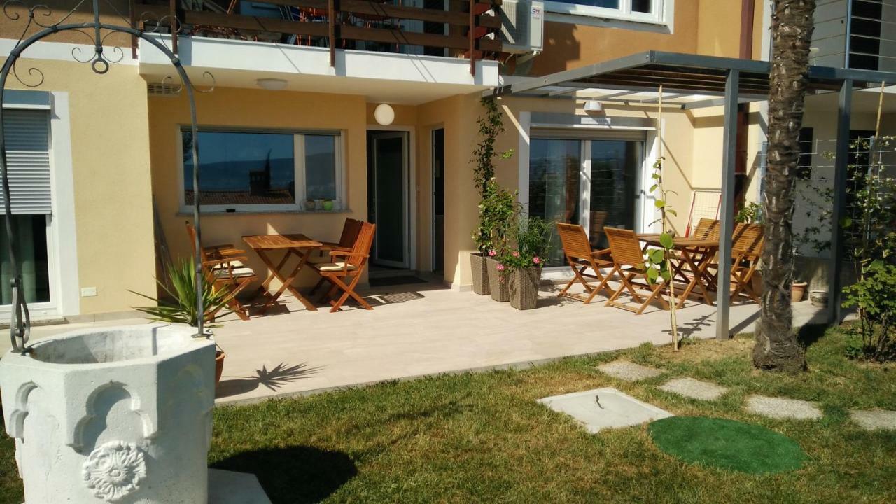 Garden View Apartments Ankaran Luaran gambar