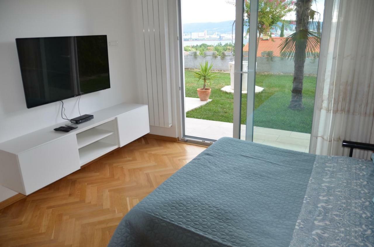Garden View Apartments Ankaran Luaran gambar